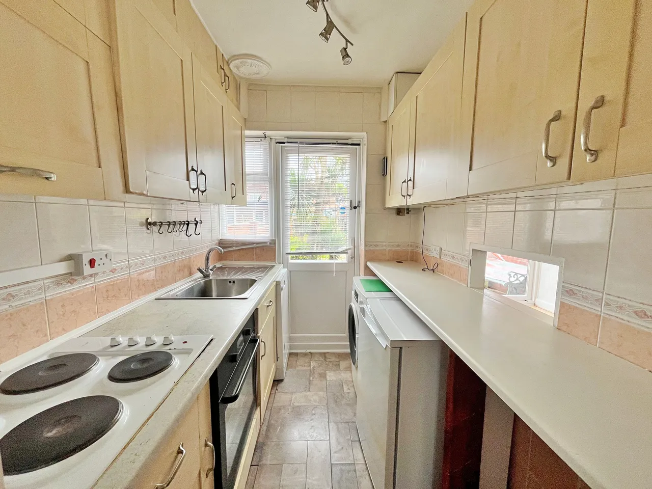 Thames Avenue, Perivale, UB6, photo 7