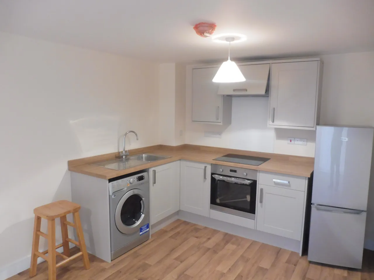 Southbroom Road, SN10, photo 6