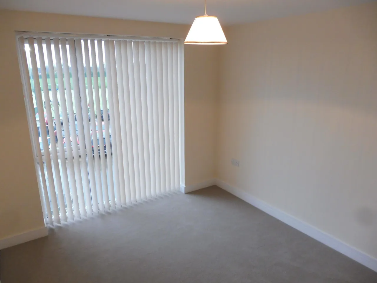 Southbroom Road, SN10, photo 4