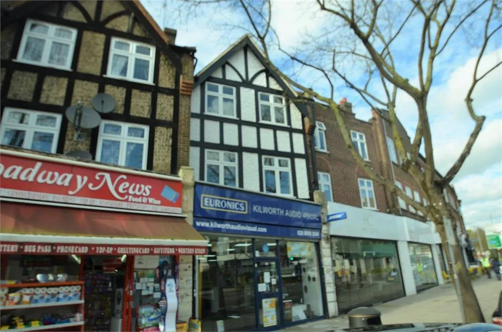 The Broadway, Mill Hill, photo 8