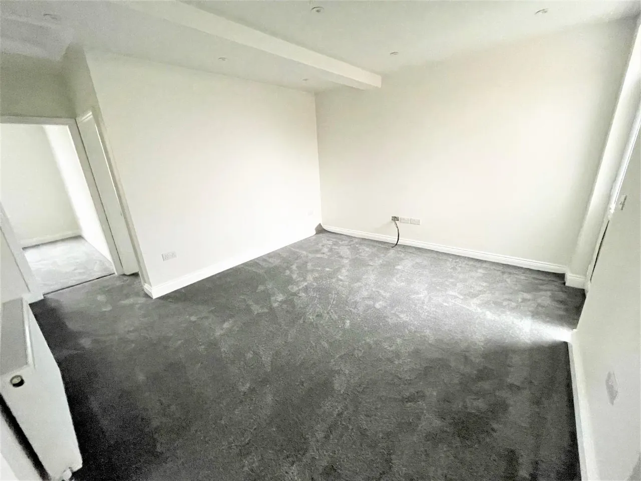 The Broadway, Mill Hill, photo 2