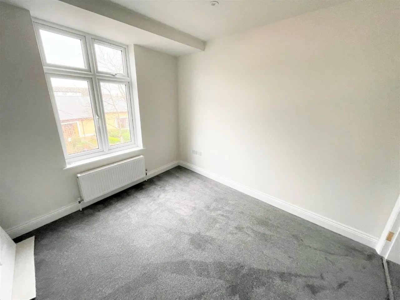The Broadway, Mill Hill, photo 6