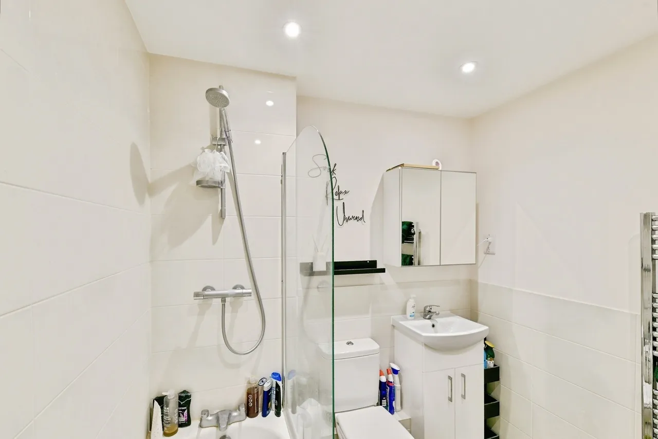 Giles Crescent, Stevenage, Hertfordshire, SG1, photo 17