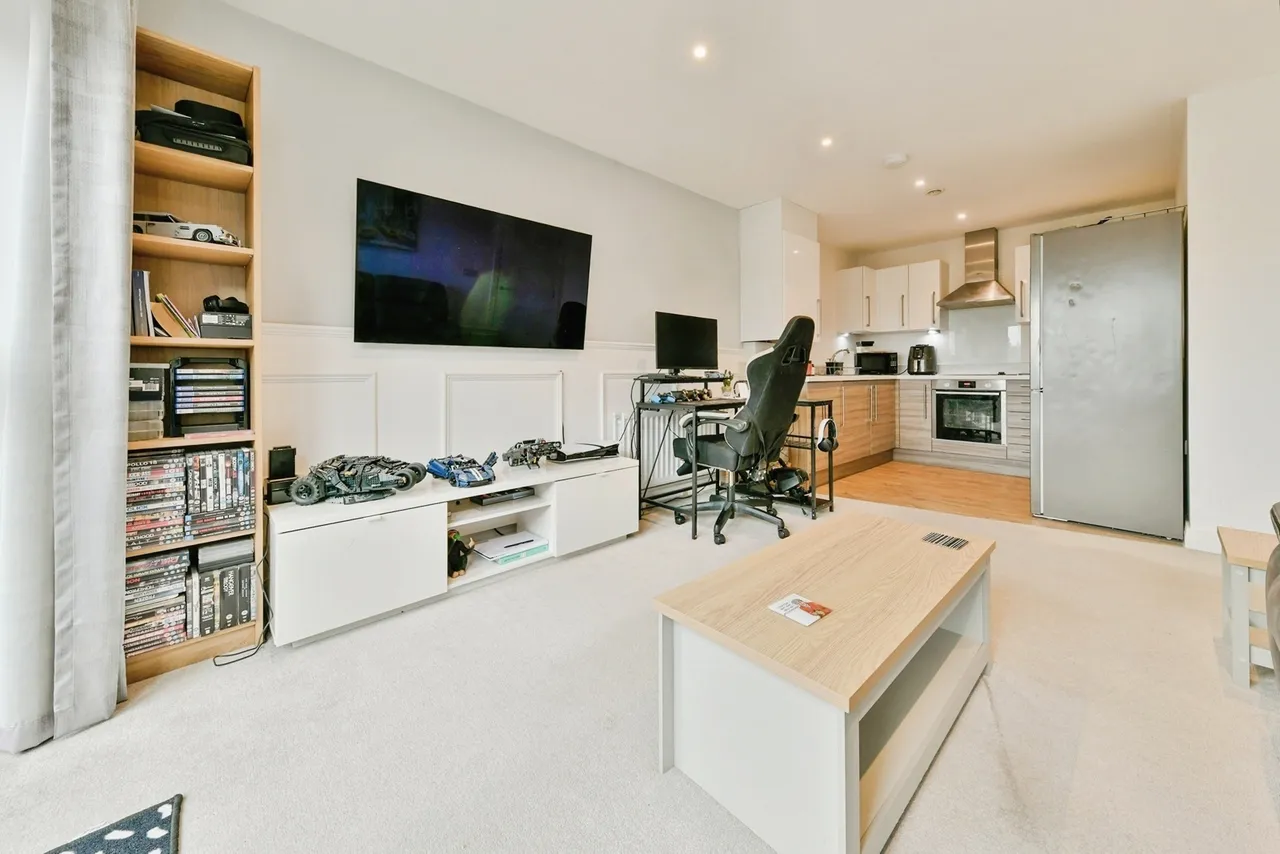 Giles Crescent, Stevenage, Hertfordshire, SG1, photo 2
