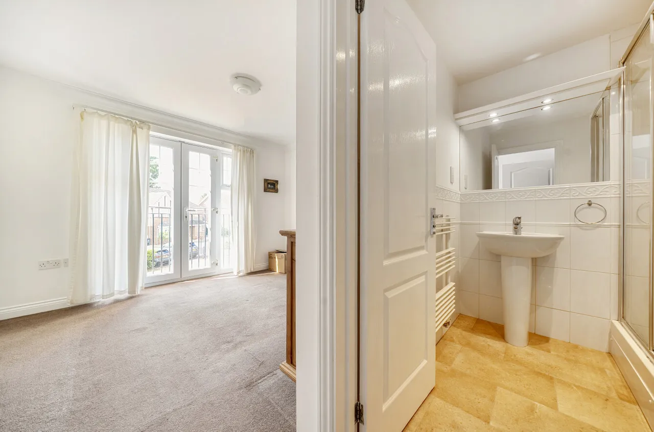 Blenheim Place, Camberley, Surrey, GU15 2SS, photo 5