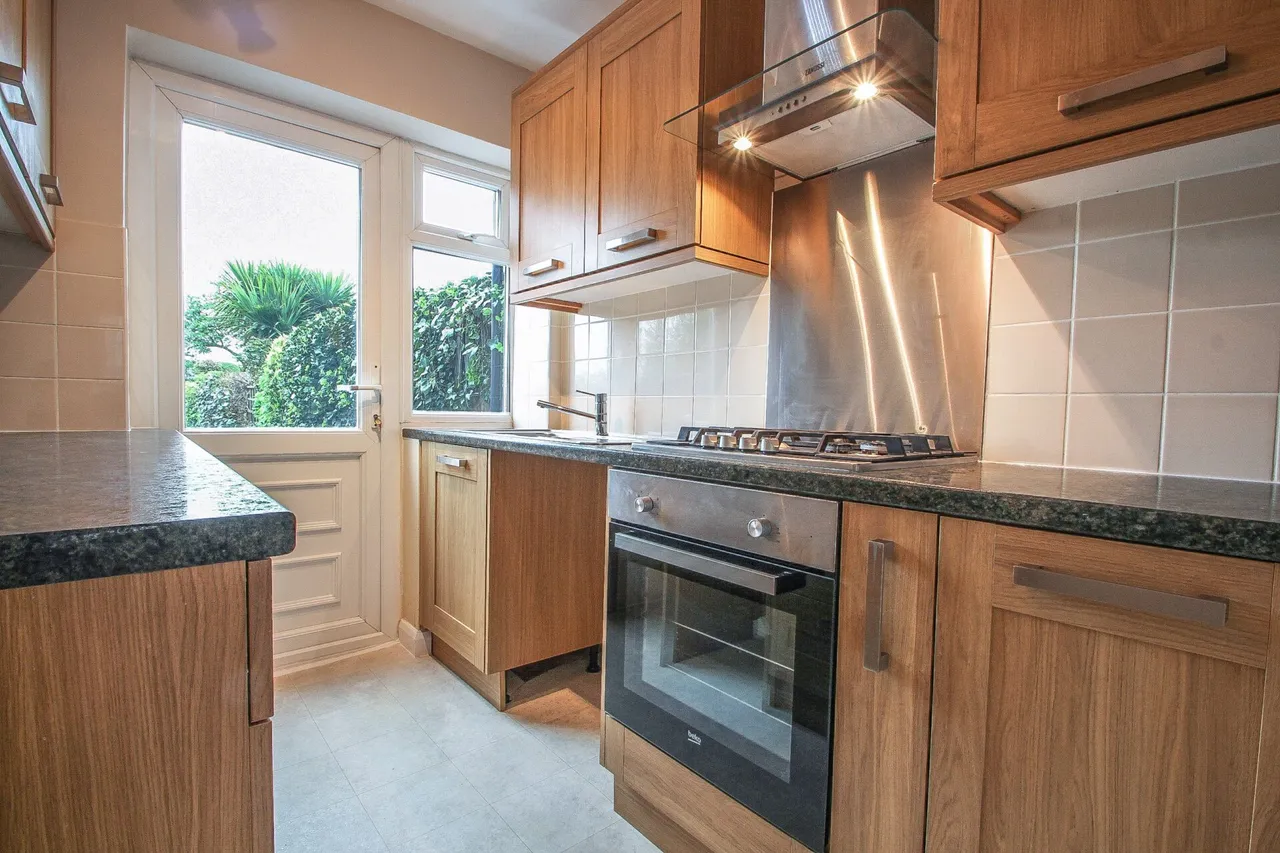 Edison Grove, London, photo 5