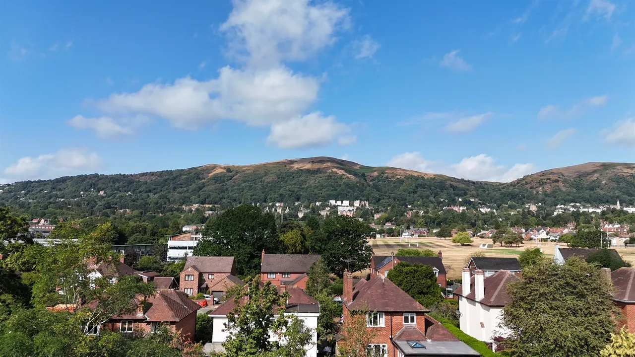 Scholars Court, Malvern, WR14, photo 14