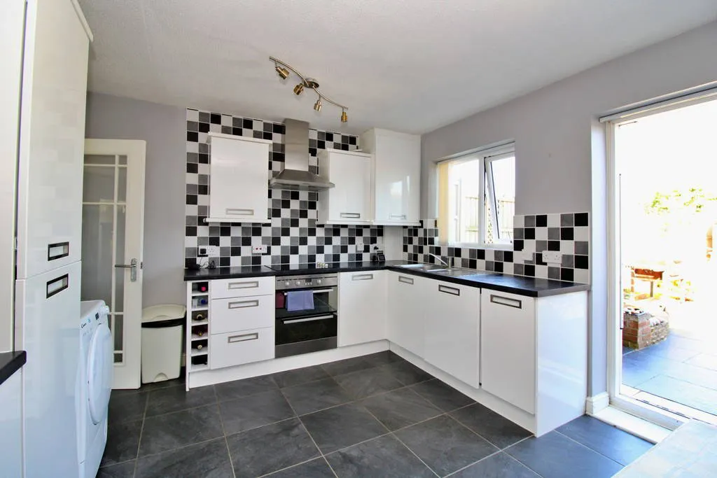 Armstrong Close, Rugby, CV22 6TU, photo 4