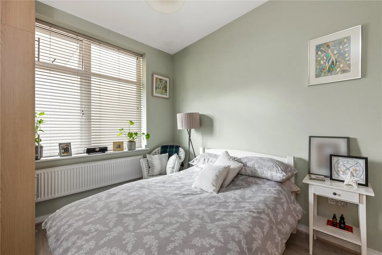 Shacklewell Lane, London, E8, photo 10