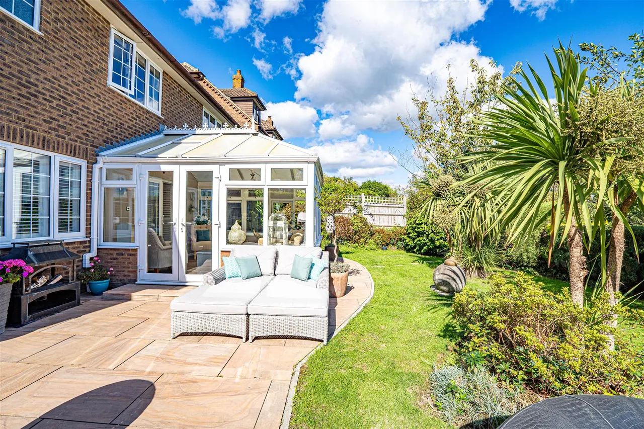 Park Crescent, Hastings, photo 15
