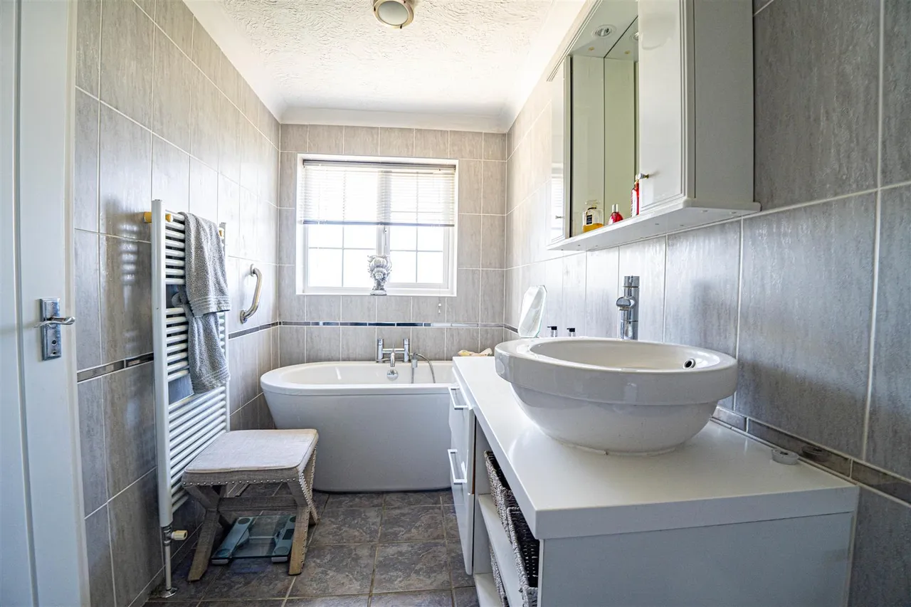 Park Crescent, Hastings, photo 10