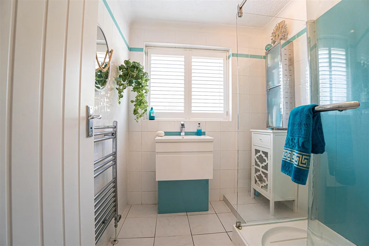 Park Crescent, Hastings, photo 12