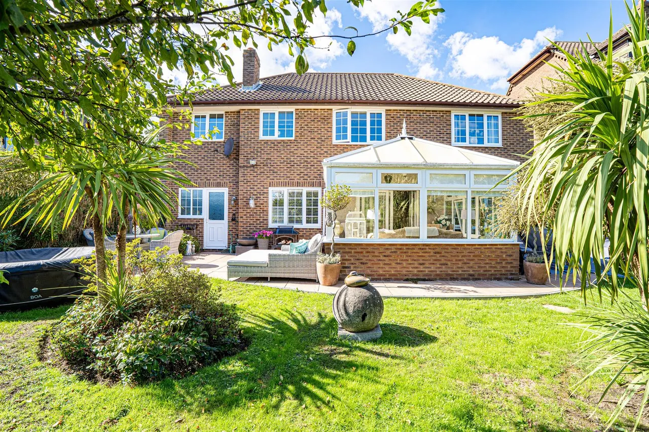 Park Crescent, Hastings, photo 2