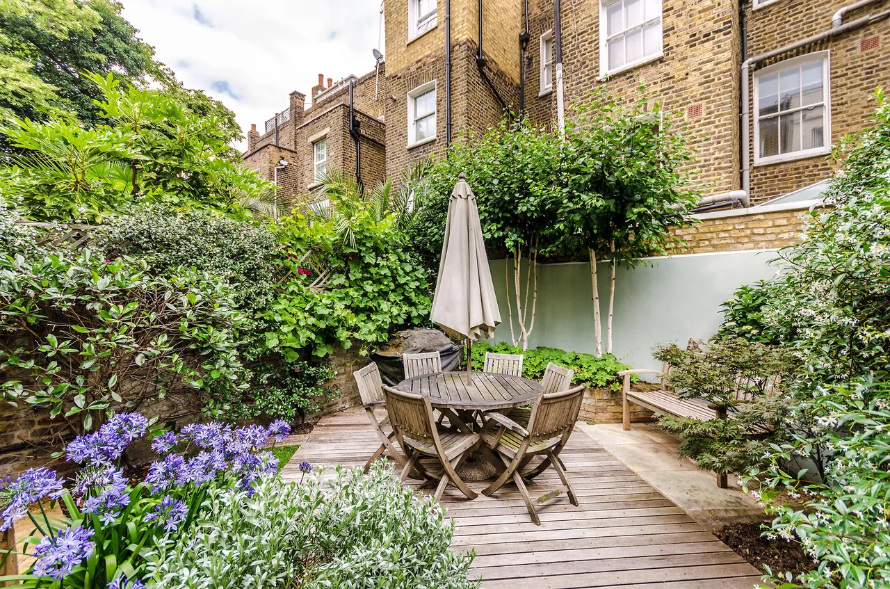 5 bed house for sale — 47 Edith Grove, London