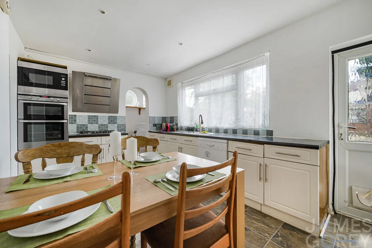 Brodrick Grove, Abbey Wood, SE2, photo 7