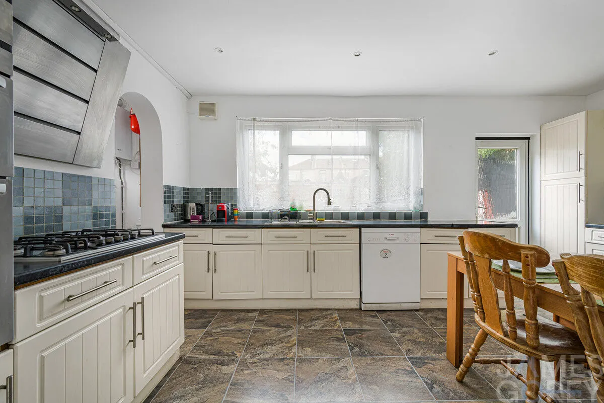 Brodrick Grove, Abbey Wood, SE2, photo 5