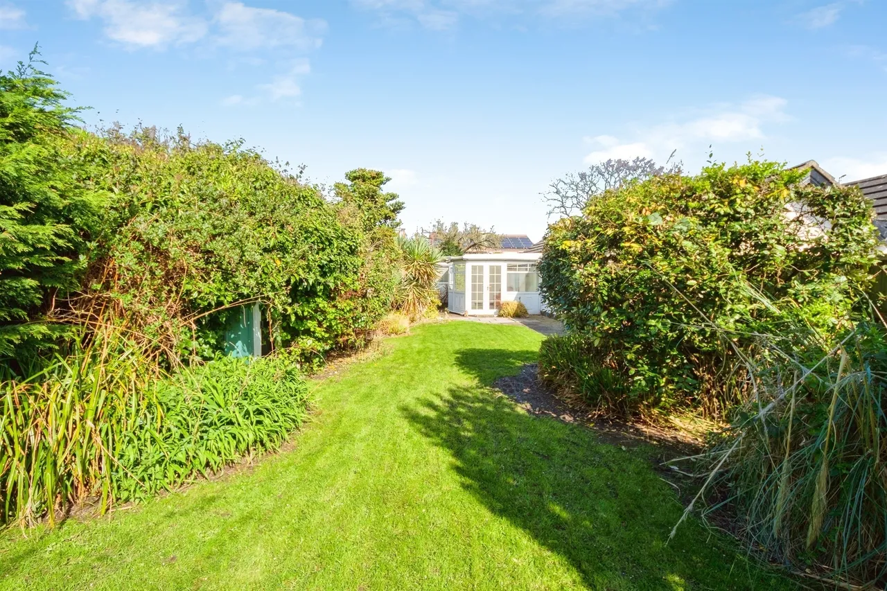 Acres Road, Meols, Wirral, photo 3