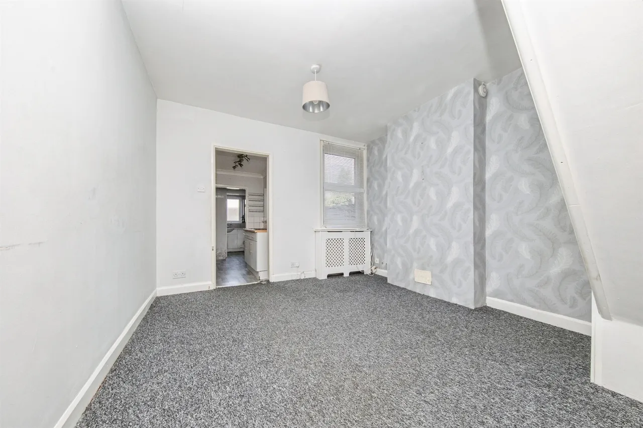 Victor Road, Colchester, photo 6
