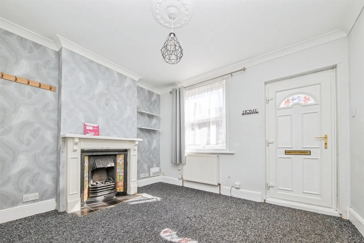 Victor Road, Colchester, photo 5