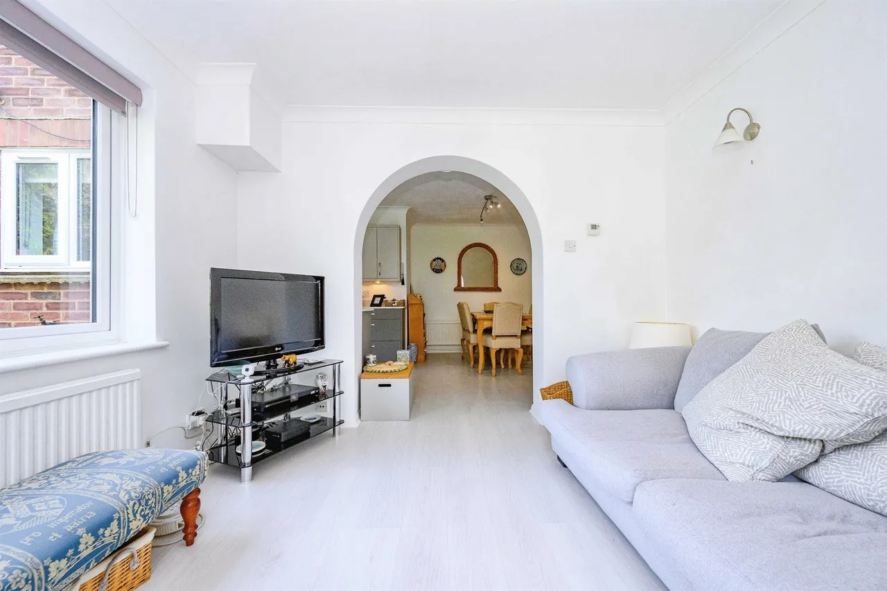 Beech Road, St. Albans, photo 7