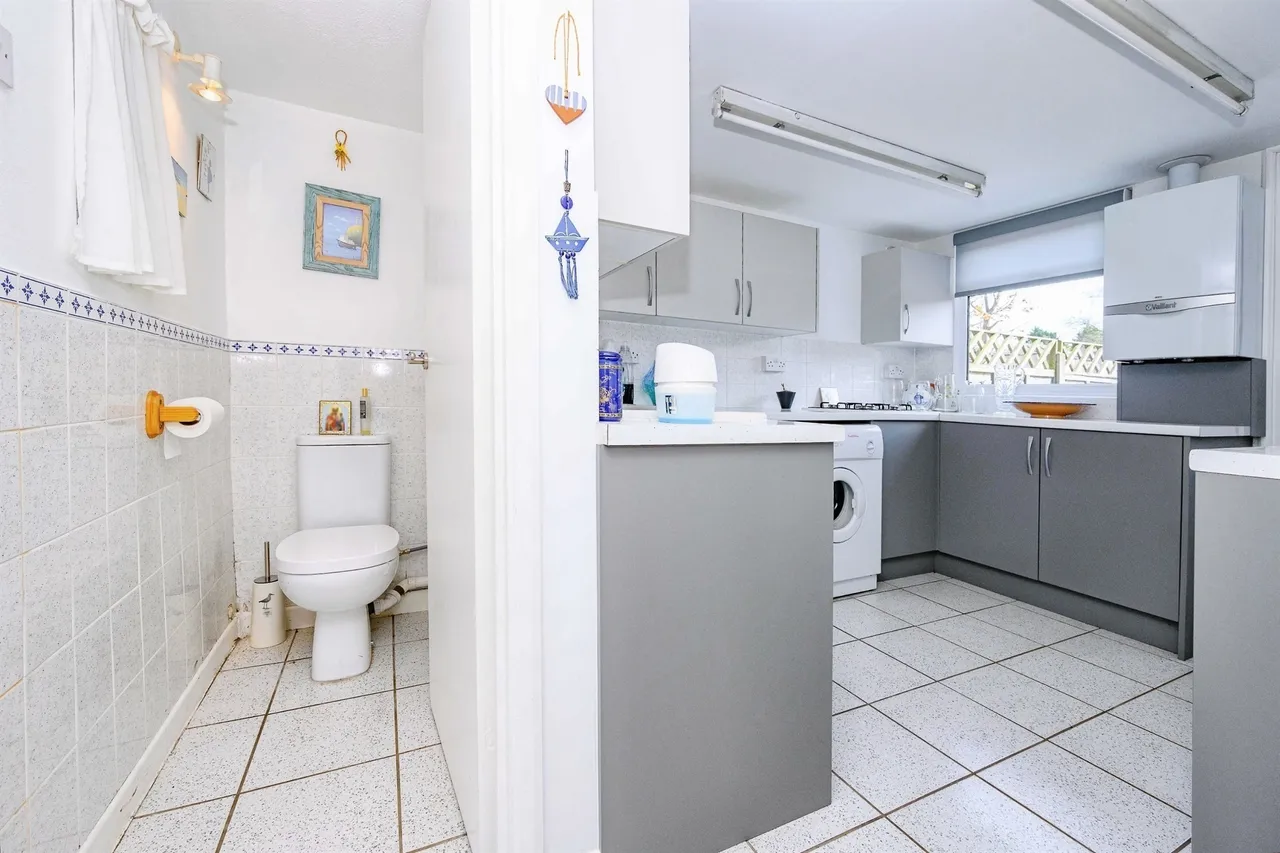 Beech Road, St. Albans, photo 5