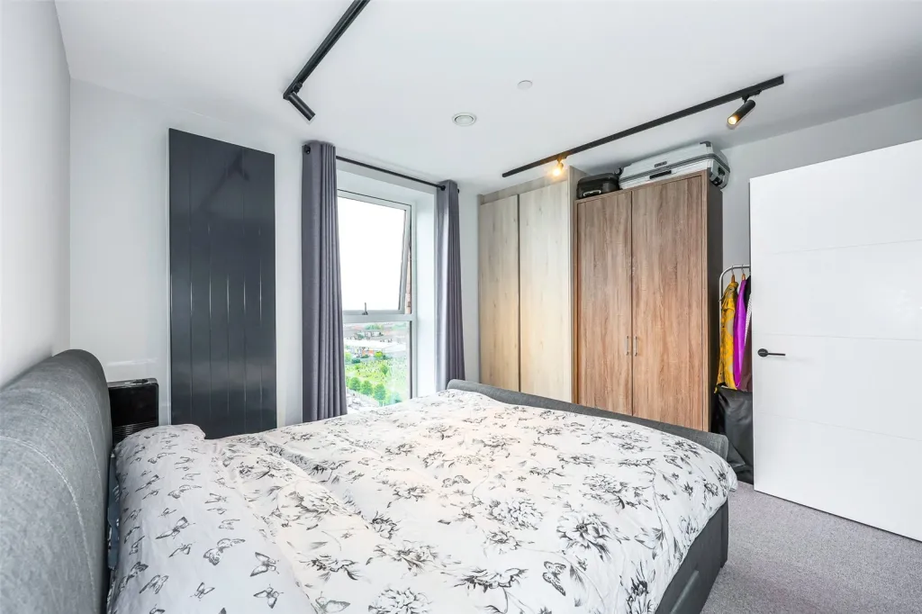 Merrick Road, Southall, UB2, photo 9