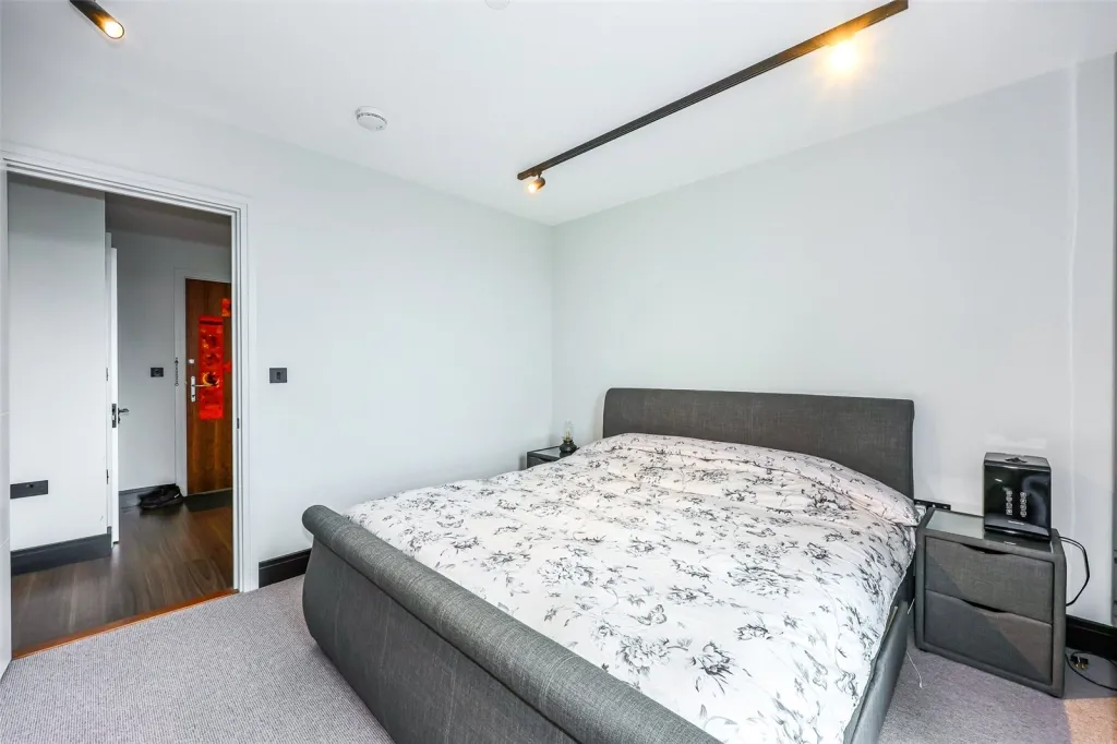 Merrick Road, Southall, UB2, photo 8