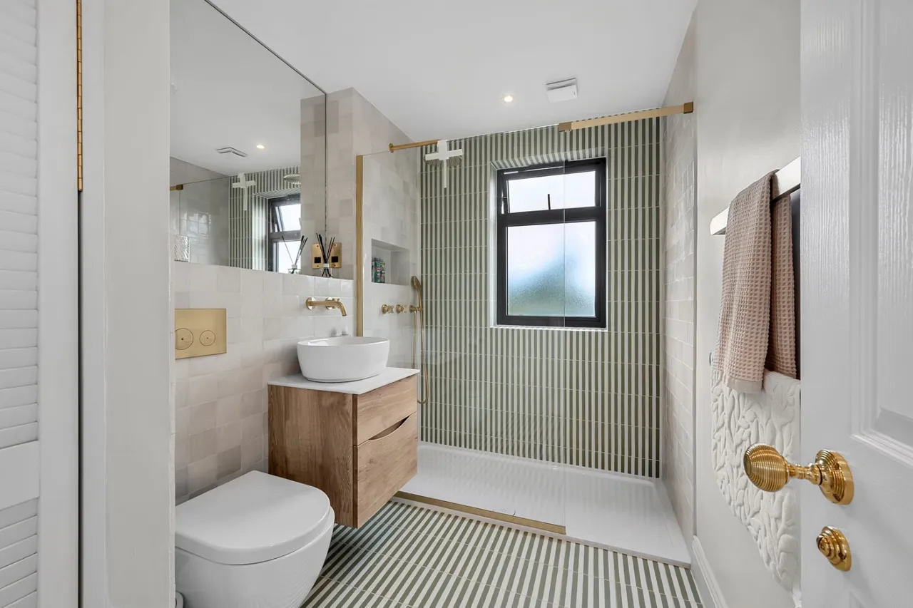 Observatory Road, East Sheen, SW14, photo 12
