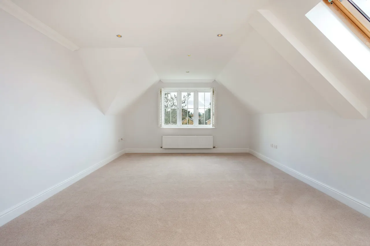Finchampstead Road, Wokingham, RG41, photo 7