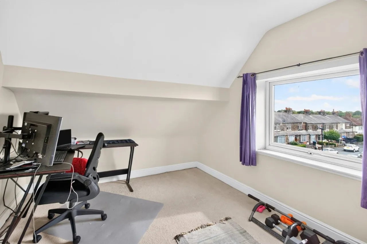 A King Edwards Drive, Harrogate, photo 11