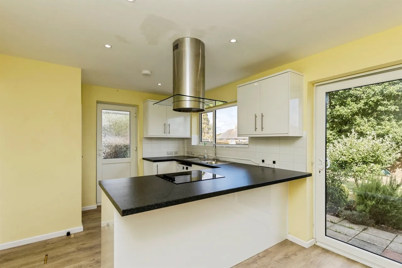 The Vineries, Burgess Hill, photo 5