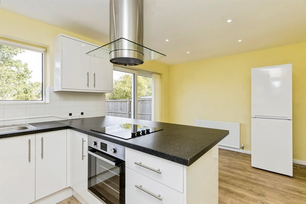 The Vineries, Burgess Hill, photo 4
