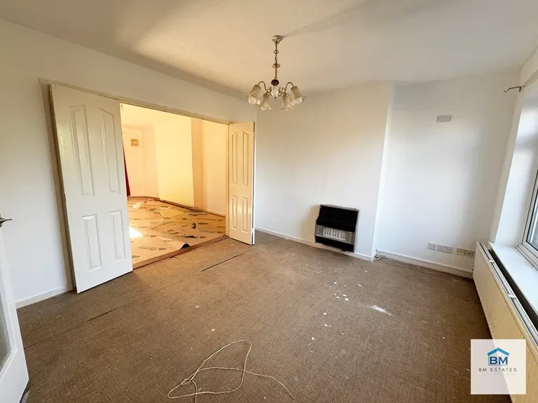 Downing Drive, Leicester, LE5 6LR, photo 3