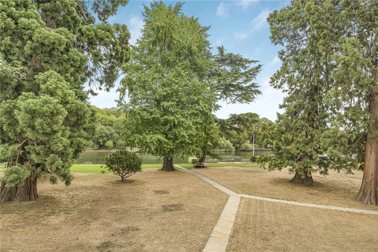 Twickenham Road, Teddington, TW11, photo 7
