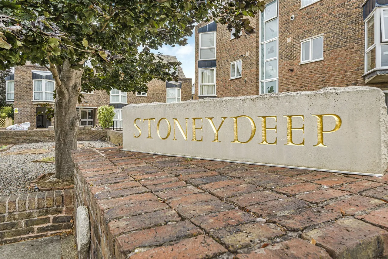 Twickenham Road, Teddington, TW11, photo 2