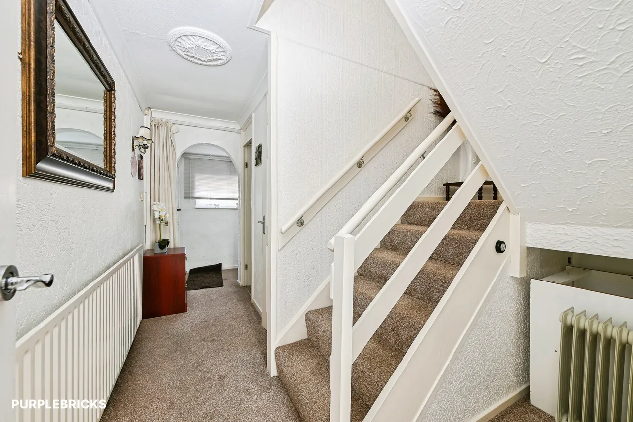 Bromley Close, Nottingham, NG6, photo 16