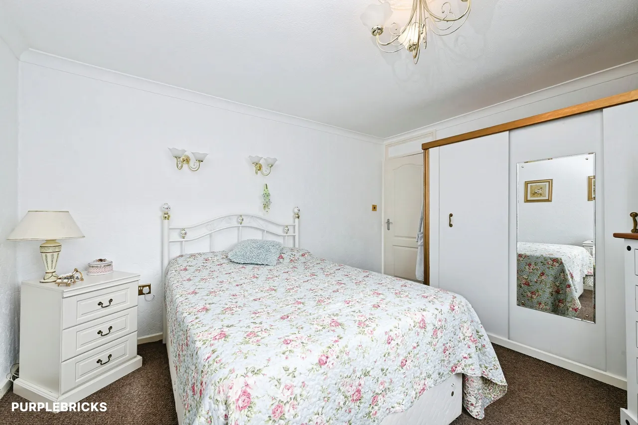 Bromley Close, Nottingham, NG6, photo 7