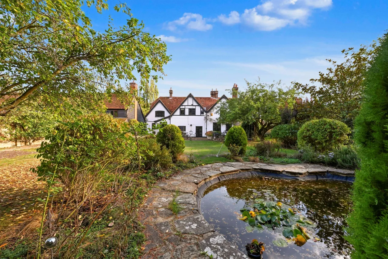 Drayton Beauchamp, Aylesbury, HP22, photo 3
