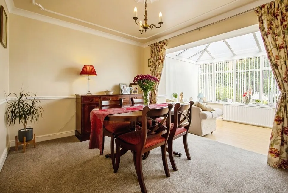 Hill Top View, Tingley, WF3, photo 6