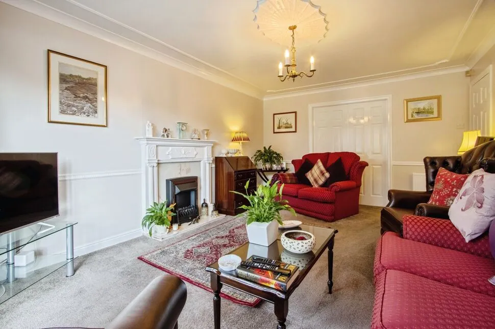 Hill Top View, Tingley, WF3, photo 11