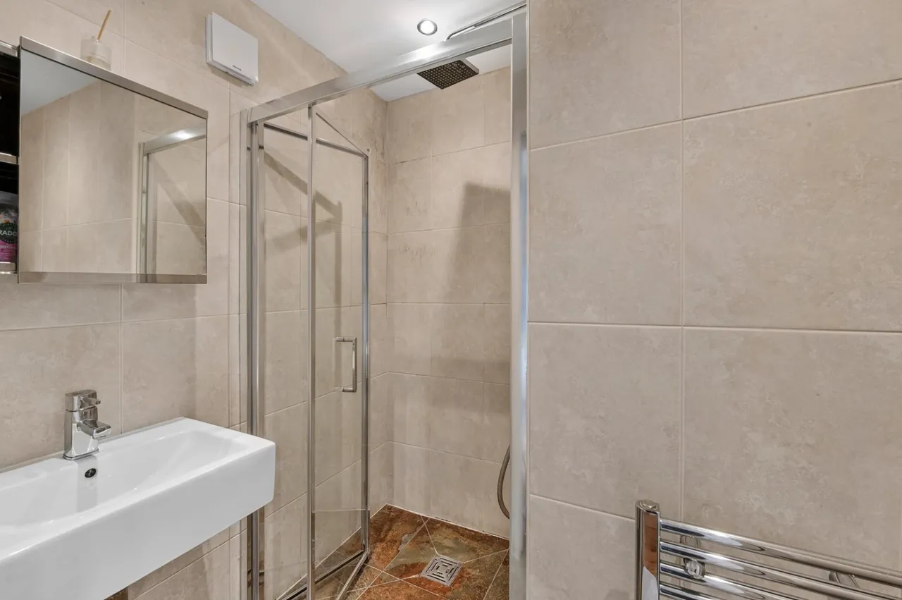 Sandycombe Road, Kew, TW9, photo 18