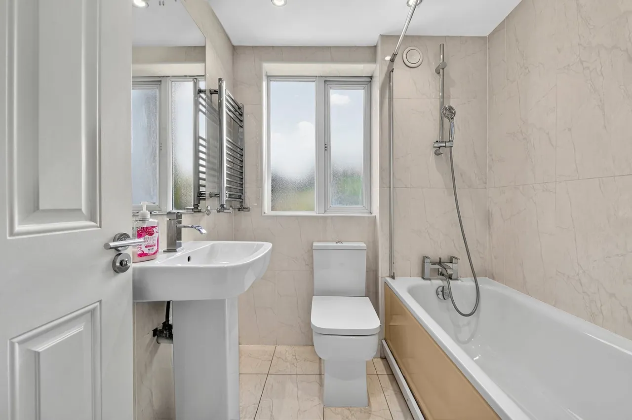 Sandycombe Road, Kew, TW9, photo 14