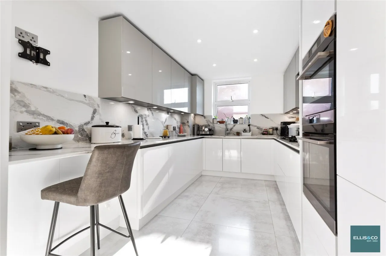 Hendon Lane, Finchley, N3, photo 5