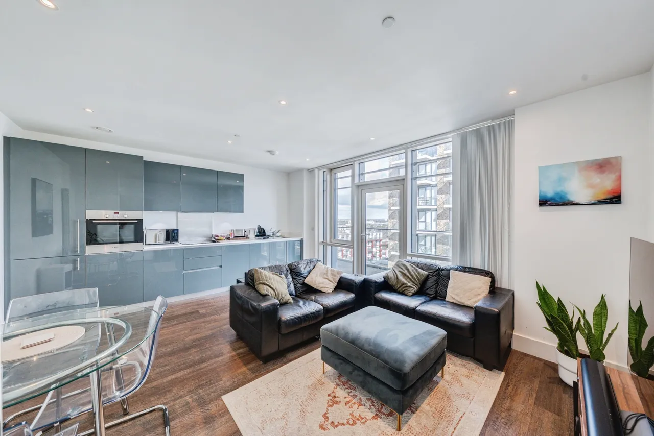 1 bed flat for sale, Plumstead Road, London, SE18