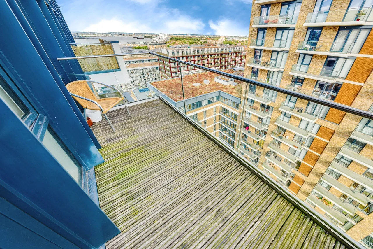 Plumstead Road, London, SE18, photo 20