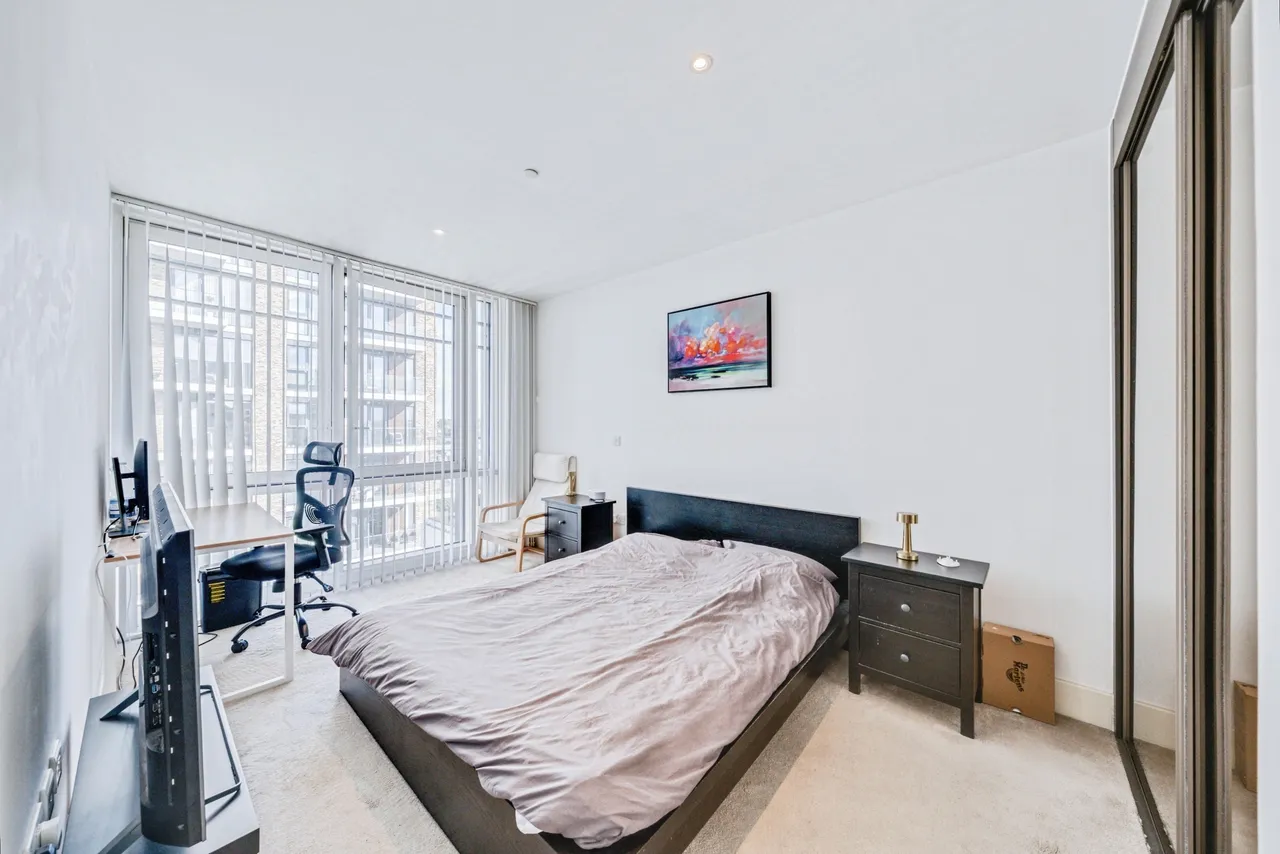 Plumstead Road, London, SE18, photo 11