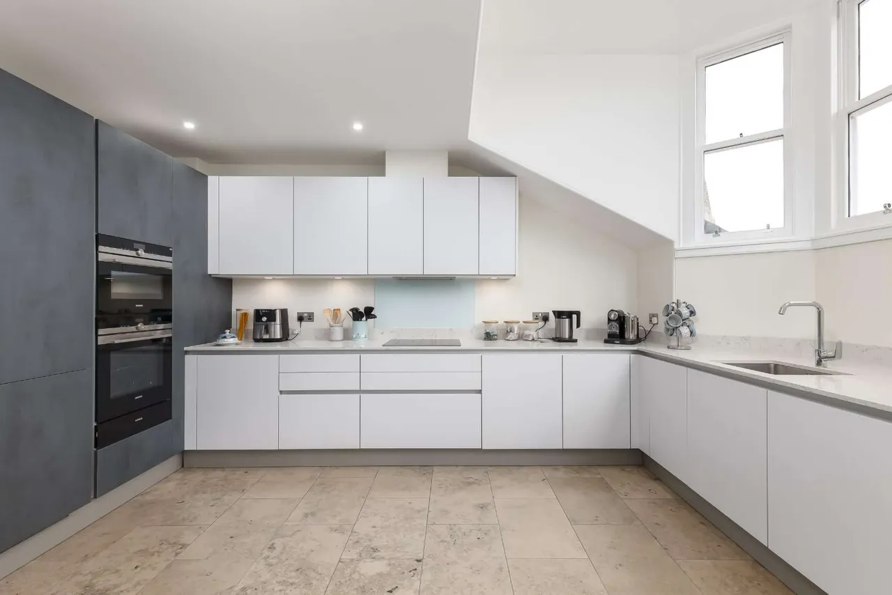 Atholl Crescent, West End, EH3, photo 7