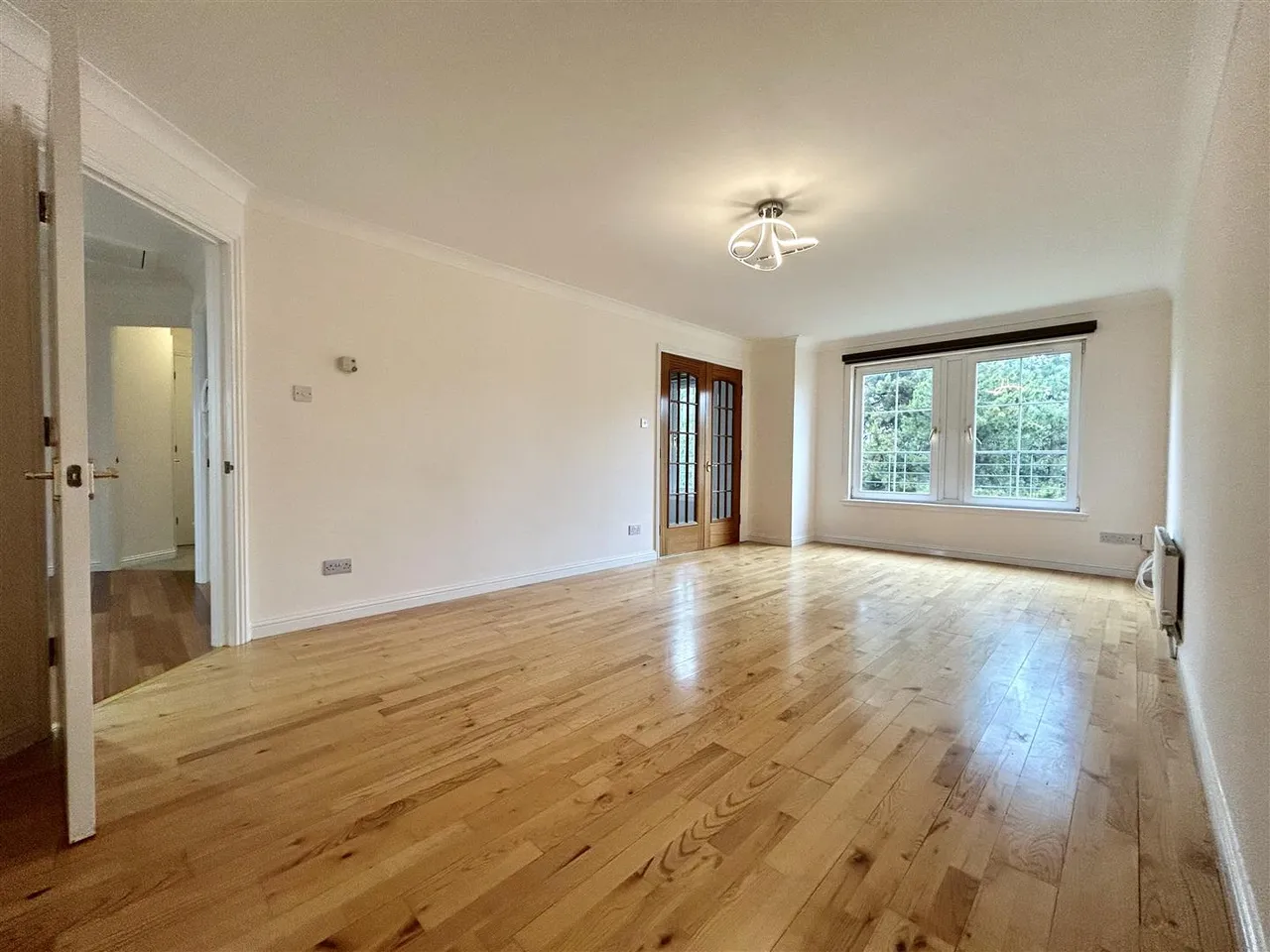 Old Station Court, Bothwell, Glasgow, G71 8PE, photo 3