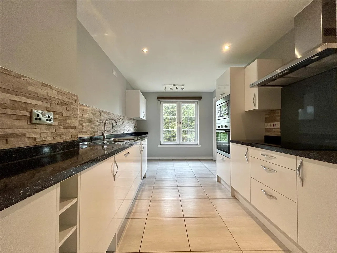 Old Station Court, Bothwell, Glasgow, G71 8PE, photo 5