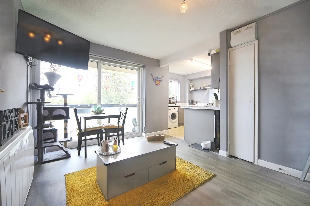 Hamilton Court, Taunton, TA1, photo 3